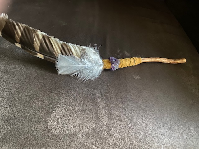 Owl feather fan medicine tool